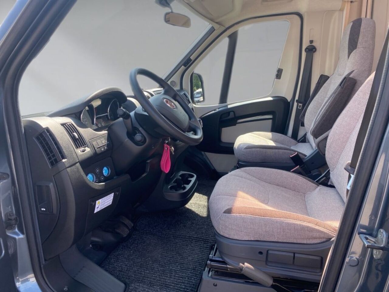 KNAUS 650 MEG !!! TopPreis+Service !!! Ansicht 6 für Fahrzeugdetailseite