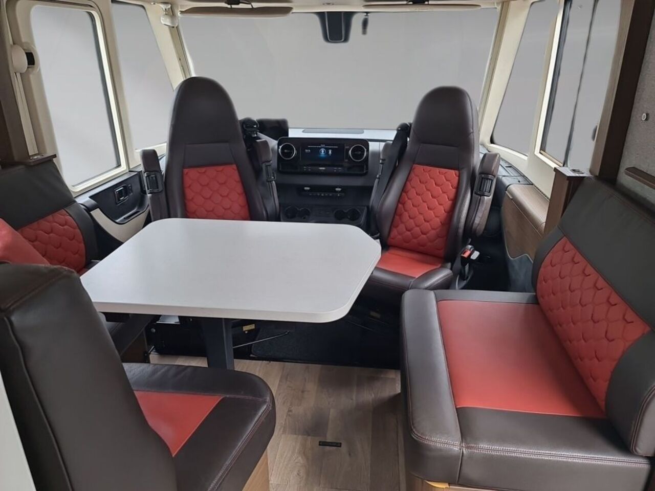 HYMER-ERIBA I 880 el.Hubstützen,Leder,Autarkie Ansicht 10 für Fahrzeugdetailseite