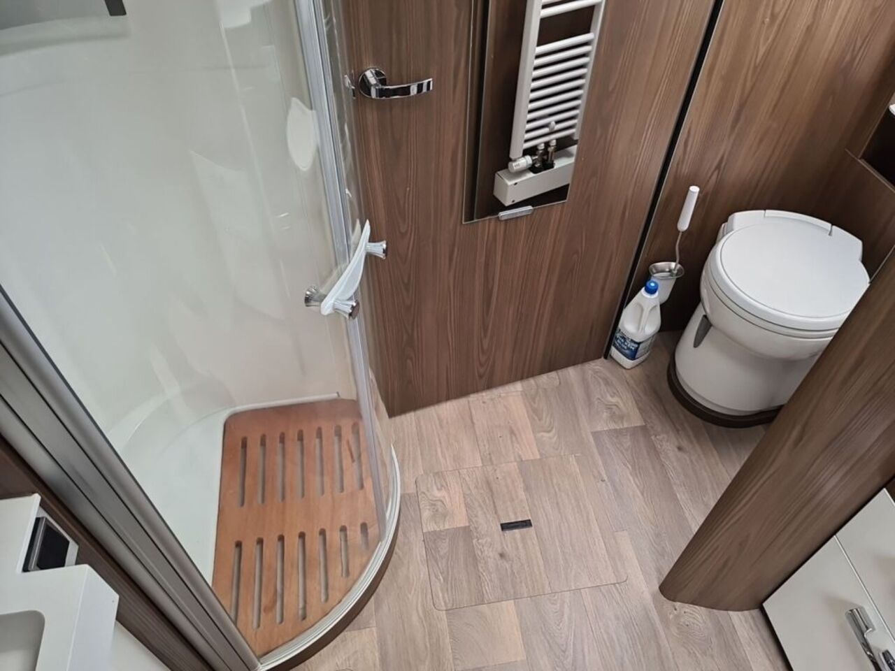 HYMER-ERIBA I 880 el.Hubstützen,Leder,Autarkie Ansicht 14 für Fahrzeugdetailseite