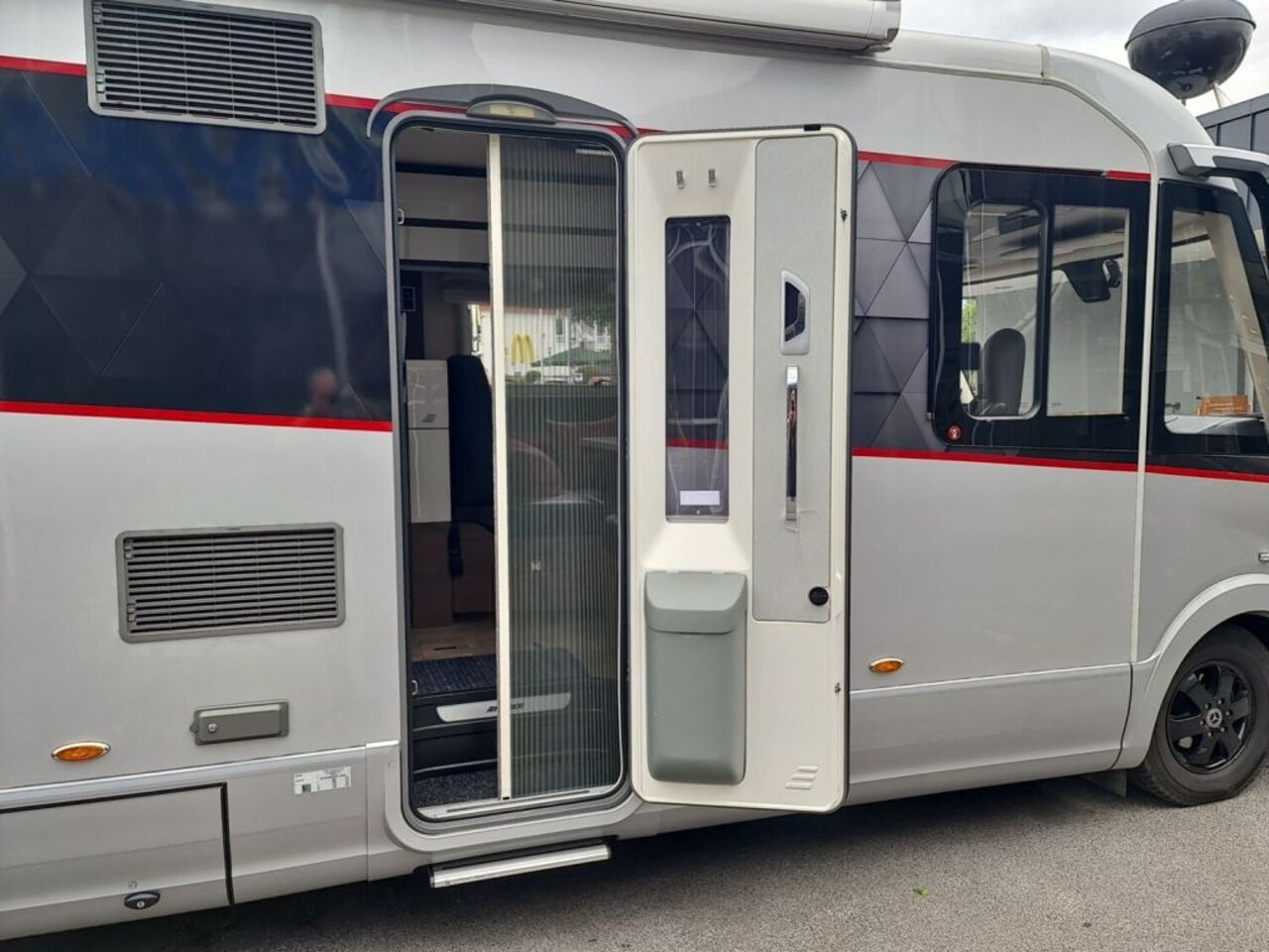 HYMER-ERIBA I 880 el.Hubstützen,Leder,Autarkie Ansicht 23 für Fahrzeugdetailseite