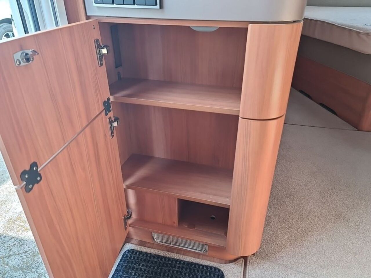 HYMER-ERIBA 545 Leder, Arktis-Paket, ALDE Ansicht 12 für Fahrzeugdetailseite