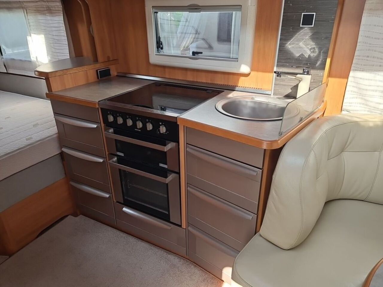 HYMER-ERIBA 545 Leder, Arktis-Paket, ALDE Ansicht 13 für Fahrzeugdetailseite