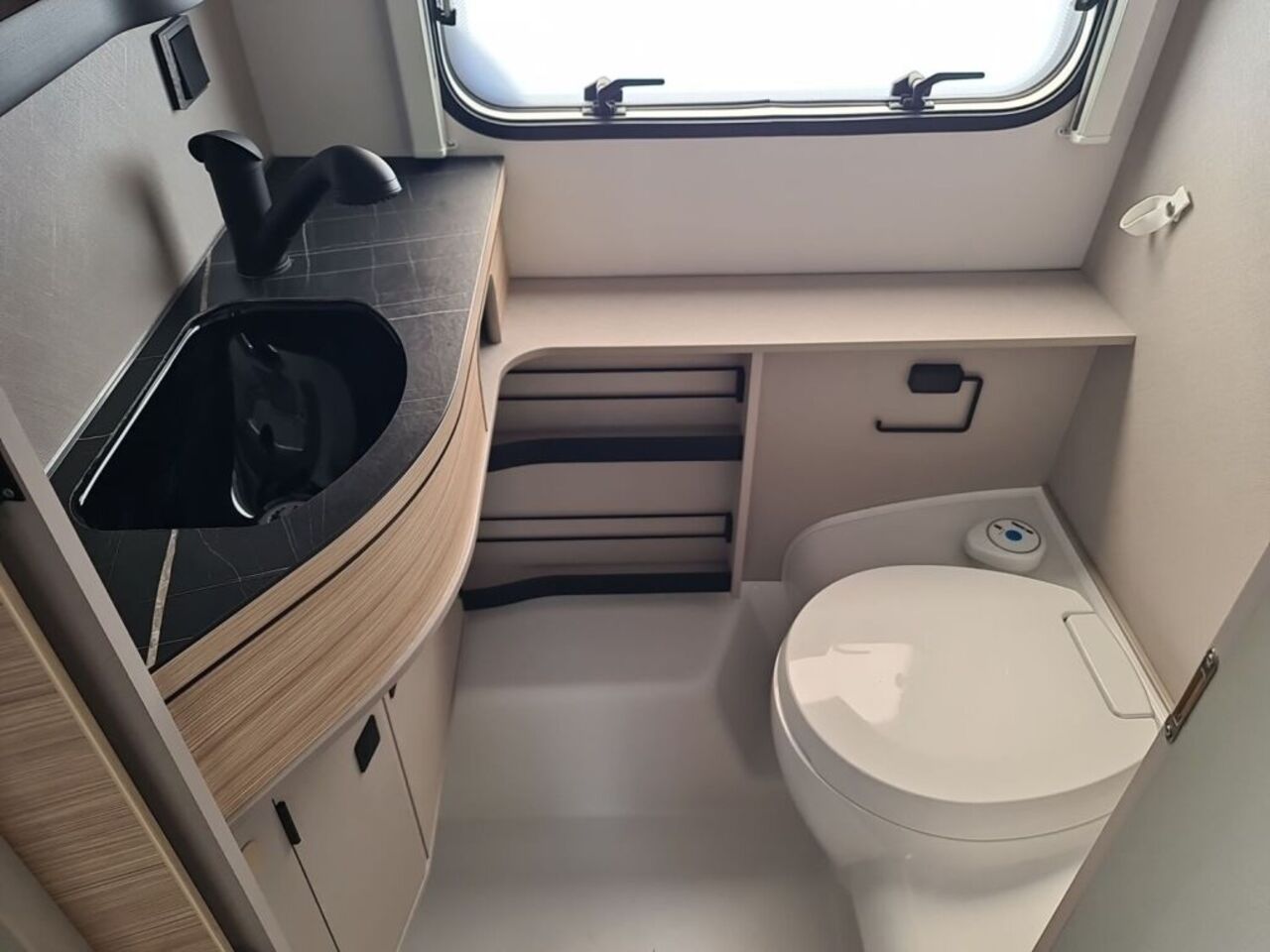 HYMER-ERIBA 642 Ansicht 15 für Fahrzeugdetailseite