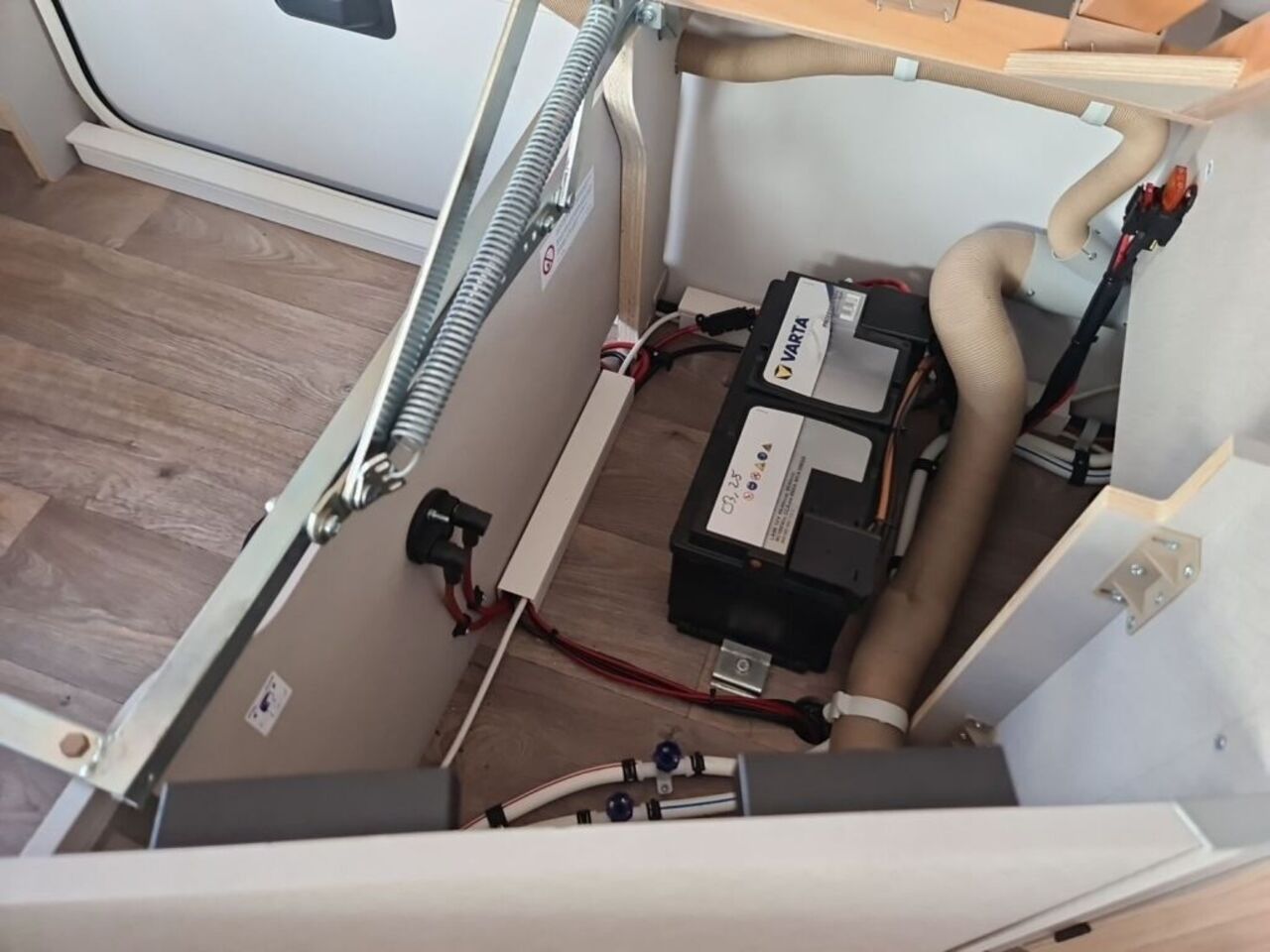 HYMER-ERIBA 642 Ansicht 21 für Fahrzeugdetailseite