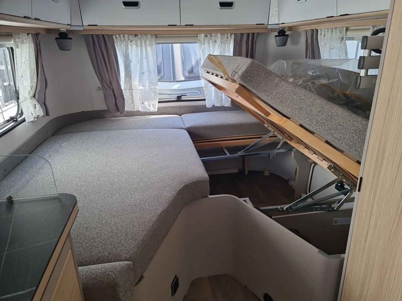 HYMER-ERIBA 642 Ansicht 22 für Fahrzeugdetailseite