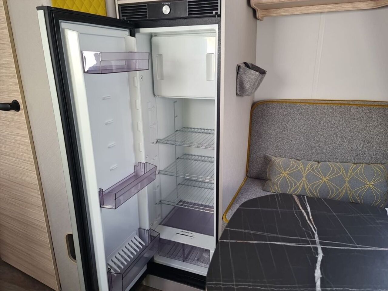 HYMER-ERIBA 642 Ansicht 9 für Fahrzeugdetailseite