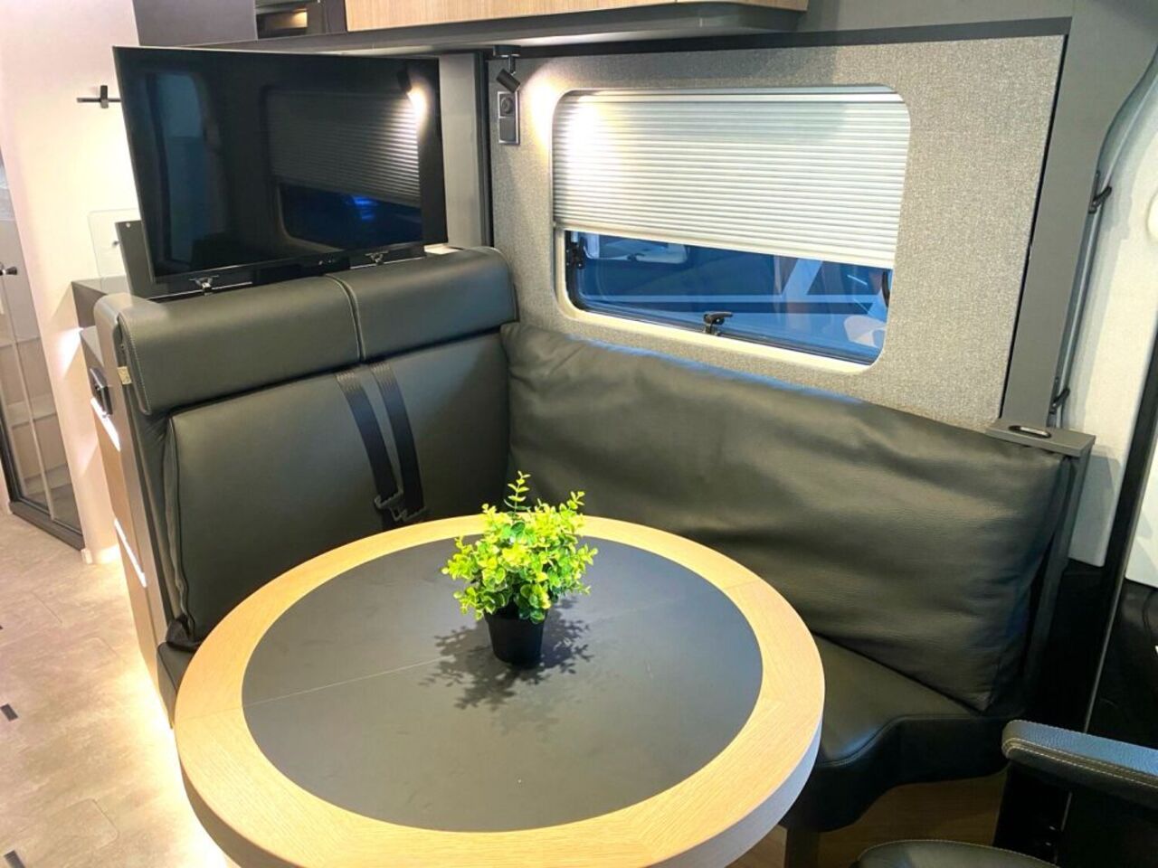 HYMER-ERIBA B-ML I 780 !!! FACELIFT 2027 !!! Ansicht 13 für Fahrzeugdetailseite
