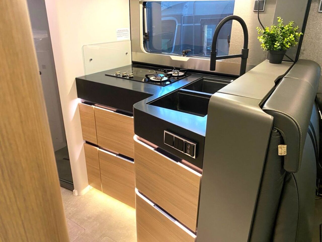 HYMER-ERIBA B-ML I 780 !!! FACELIFT 2027 !!! Ansicht 14 für Fahrzeugdetailseite