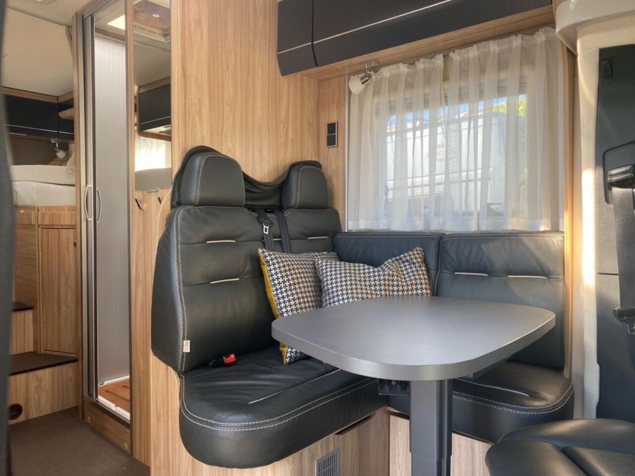 HYMER-ERIBA 570 CrossOver 4,5t Alarm,Zusatzluftfederung Ansicht 12 für Fahrzeugdetailseite