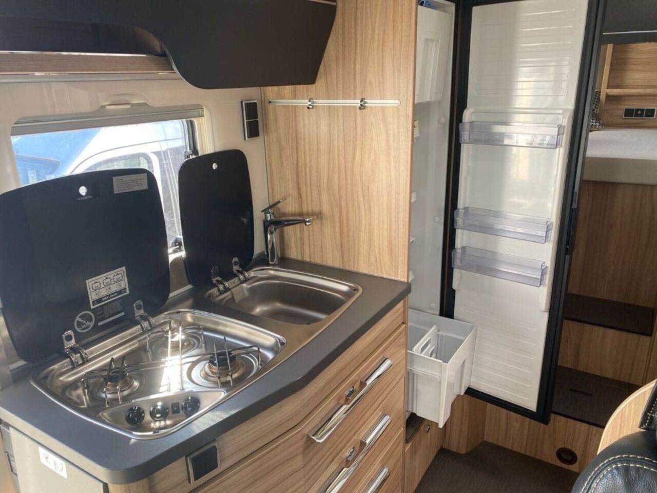 HYMER-ERIBA 570 CrossOver 4,5t Alarm,Zusatzluftfederung Ansicht 14 für Fahrzeugdetailseite