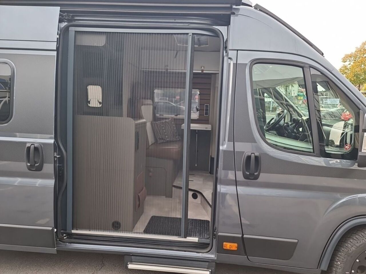 HYMER-ERIBA Yellowstone 180PS + Aufstelldach Ansicht 21 für Fahrzeugdetailseite