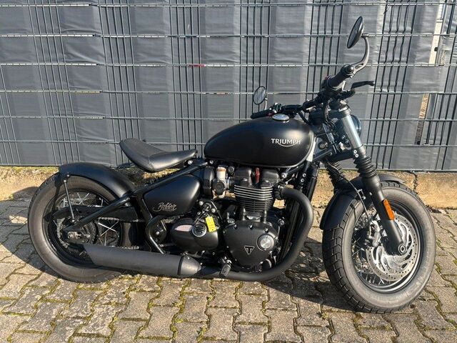 TRIUMPH Bonneville Ansicht 2 für Fahrzeugdetailseite