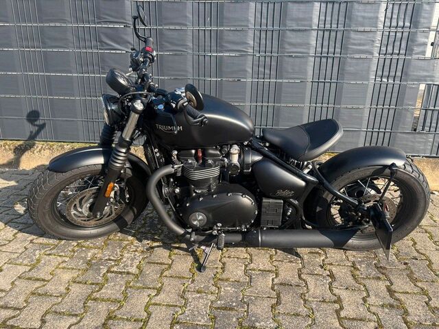 TRIUMPH Bonneville Ansicht 3 für Fahrzeugdetailseite