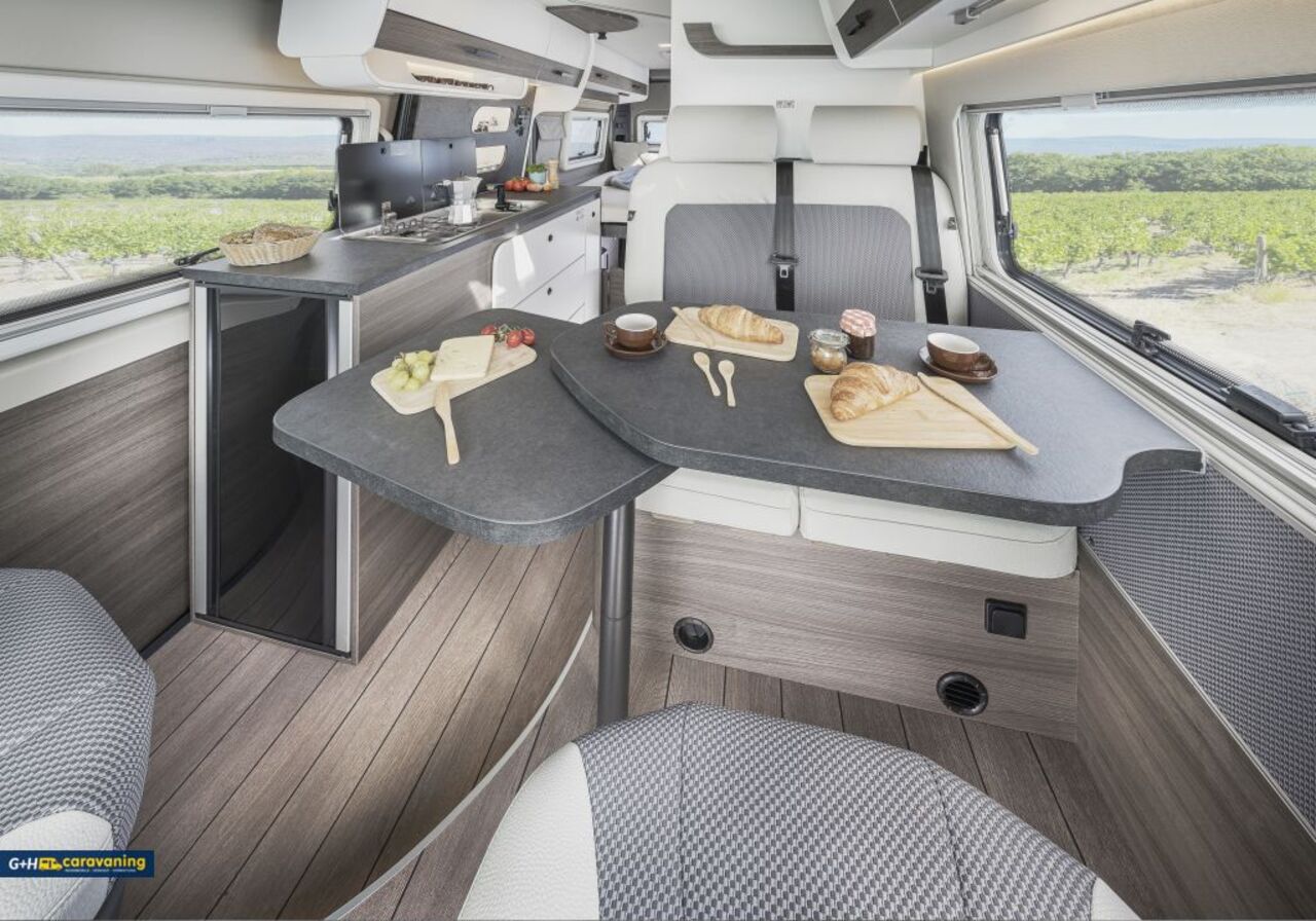 VANTOURER 630 L GO! Längsschläfer-Hubbett Ansicht 4 für Fahrzeugdetailseite