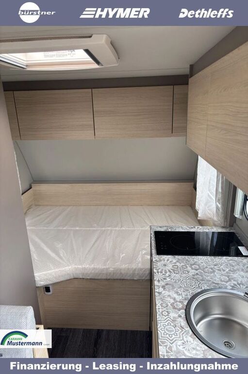 WEINSBERG 390 QD GFK-Dach, 3 Zusatzfenster, Ansicht 5 für Fahrzeugdetailseite