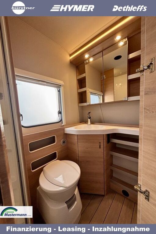 KNAUS 580 QS Black Selection Großer 177L Kühlschrank Ansicht 8 für Fahrzeugdetailseite