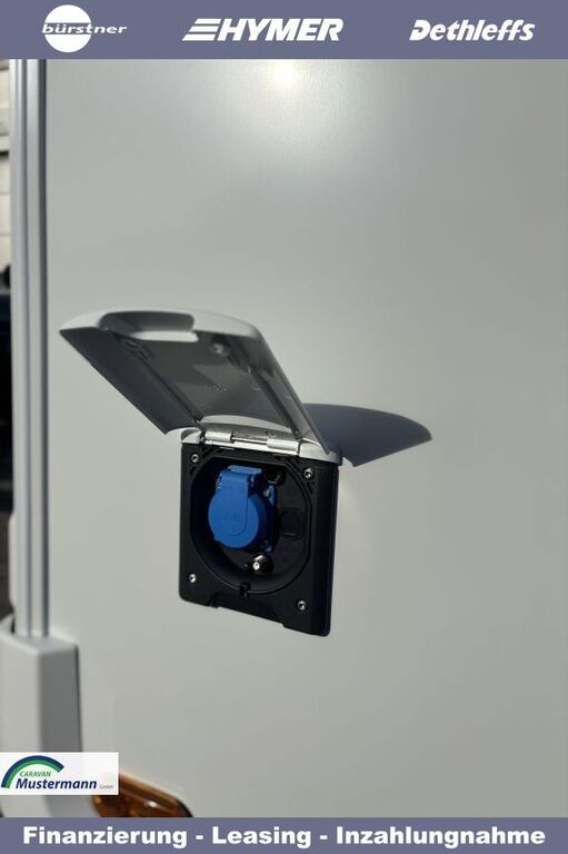 KNAUS 460 EU Black Selection Weiß, MonoControl ThuleMarkise Ansicht 19 für Fahrzeugdetailseite