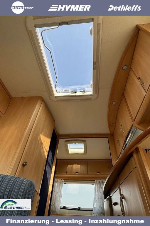 HOBBY 440 SF mit Mover, Dachreling+Leiter Ansicht 14 für Fahrzeugdetailseite