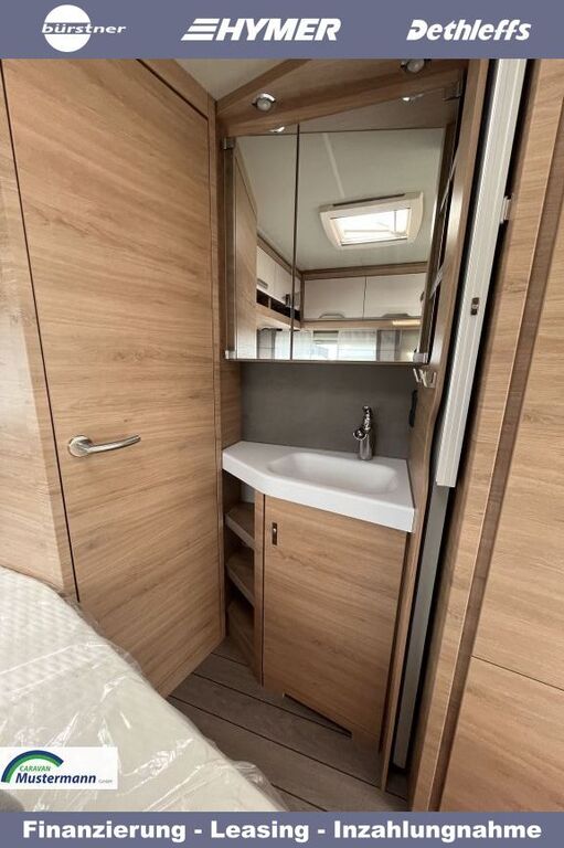 KNAUS 450 FU 60 YEARS Bugfenster + Cityanschluss Ansicht 11 für Fahrzeugdetailseite