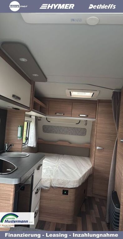 WEINSBERG 450 FU Serviceklappe zusätzlich Ansicht 6 für Fahrzeugdetailseite