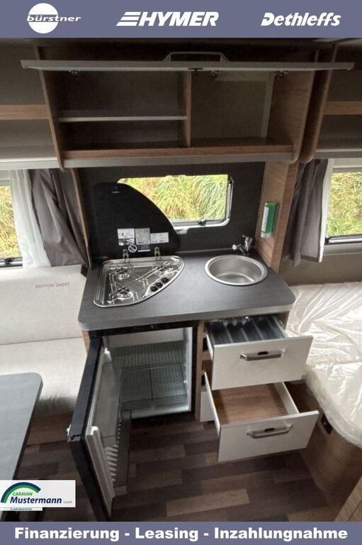 WEINSBERG 450 FU Serviceklappe zusätzlich Ansicht 7 für Fahrzeugdetailseite