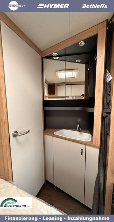 KNAUS 450 FU Aktion , Duschausbau Ansicht 18 für Fahrzeugdetailseite