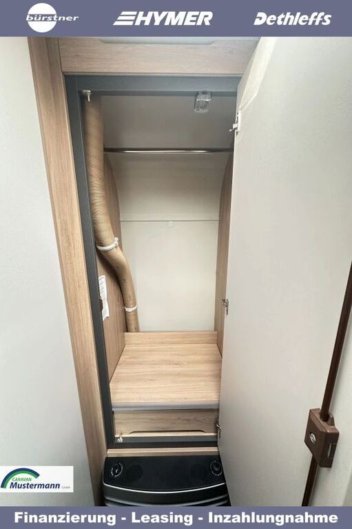 KNAUS 500 KD Dusche separat Ansicht 20 für Fahrzeugdetailseite