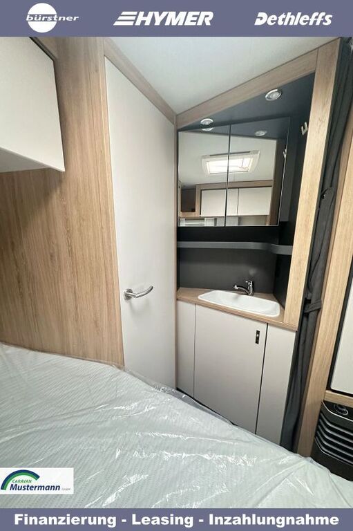 KNAUS 450 FU Duschausbau Ansicht 16 für Fahrzeugdetailseite