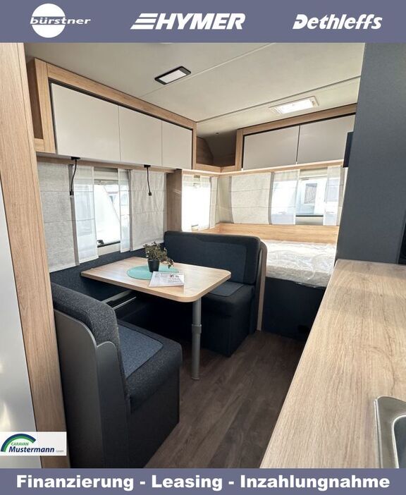 KNAUS 500 QDK Garagentür 60 x 95 cm, links Ansicht 8 für Fahrzeugdetailseite