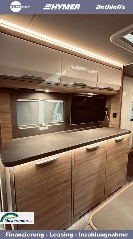KNAUS 650 PXB Black Selection TV-Möbel inkl. 32" TV Ansicht 10 für Fahrzeugdetailseite