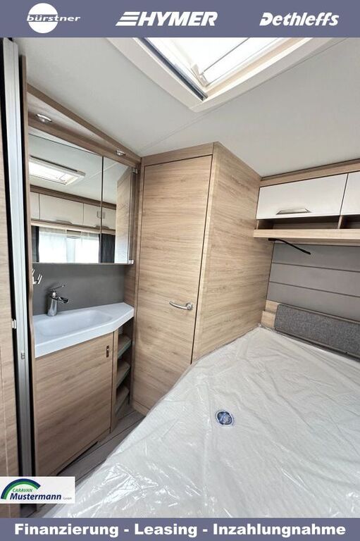 KNAUS 500 UF Black Selection Duschausbau Ansicht 16 für Fahrzeugdetailseite