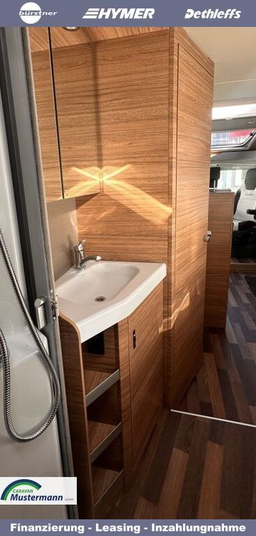WEINSBERG 600 MF Automatikgetriebe Ansicht 18 für Fahrzeugdetailseite