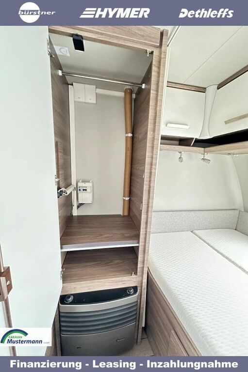 KNAUS 400 QD Silver Selection Markise Ansicht 18 für Fahrzeugdetailseite