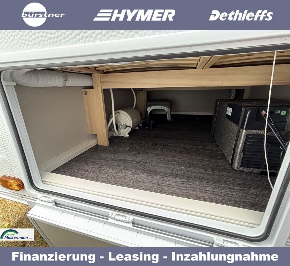 WEINSBERG 390 QD GFK-Dach, 3 Zusatzfenster, Ansicht 13 für Fahrzeugdetailseite
