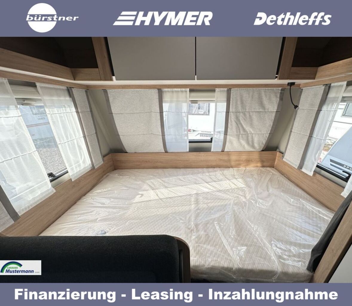 KNAUS 500 QDK Garagentür 60 x 95 cm, links Ansicht 11 für Fahrzeugdetailseite