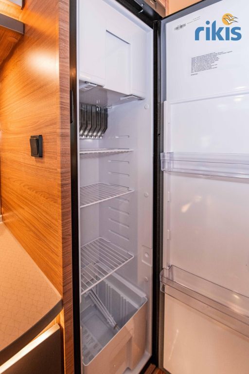 WEINSBERG 650 MEG EDITION [SPICY] 8G, RV, Markise, Ansicht 14 für Fahrzeugdetailseite