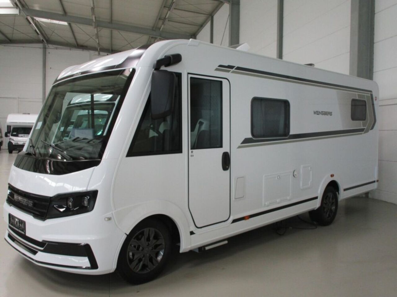 WEINSBERG 650 MEG 8G Autom. 5Pakete 2xKlima 180PS Ansicht 1 für Fahrzeugdetailseite