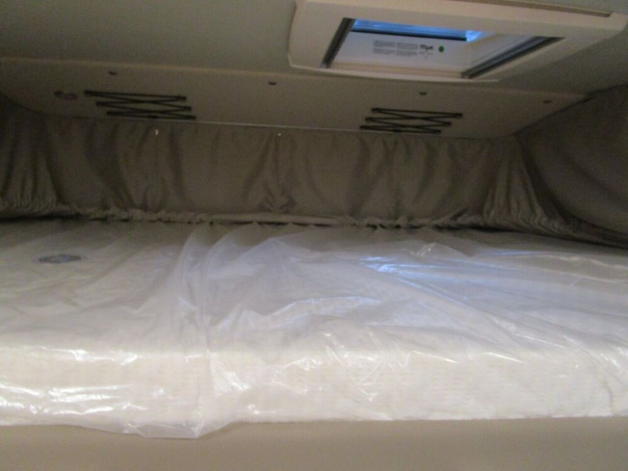 WEINSBERG 650 MEG 8G Autom. 5Pakete 2xKlima 180PS Ansicht 11 für Fahrzeugdetailseite