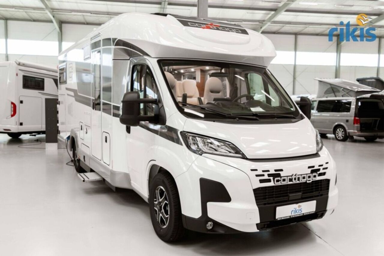 CARTHAGO T 4.9 LE Backofen Leder Truma 6E 8G Ansicht 1 für Fahrzeugdetailseite