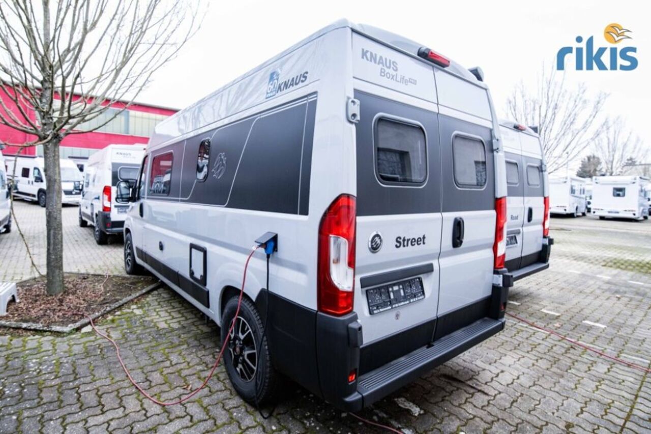 KNAUS 600 STREET Markise AHK Navi/RFK Rahmenf. Ansicht 4 für Fahrzeugdetailseite