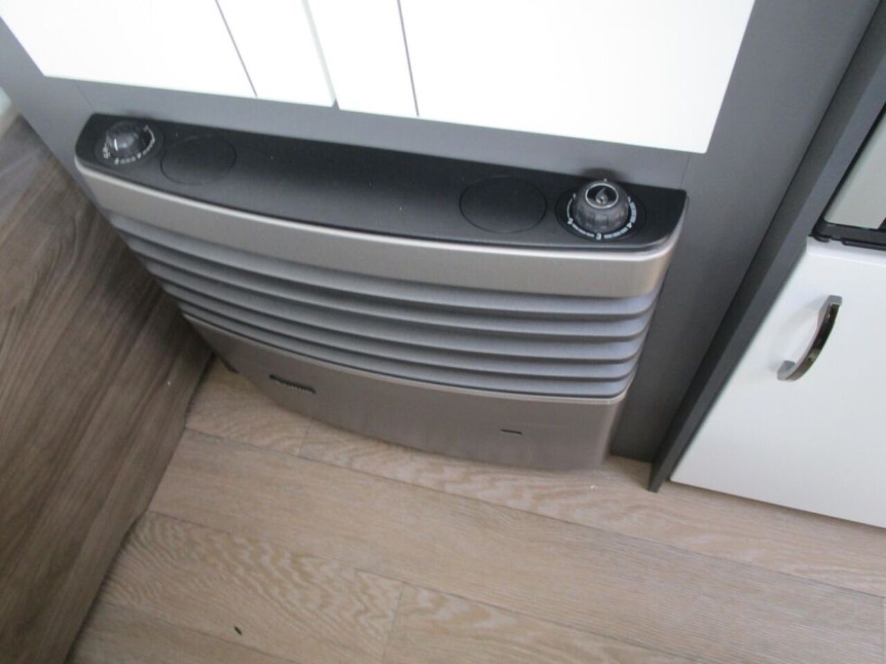 HOBBY 490 KMF 1800kg, Ansicht 15 für Fahrzeugdetailseite