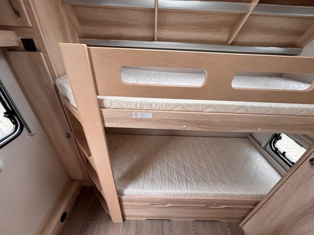HOBBY 540 KMFe Autark ETS 1800kg SmartHome Ansicht 7 für Fahrzeugdetailseite