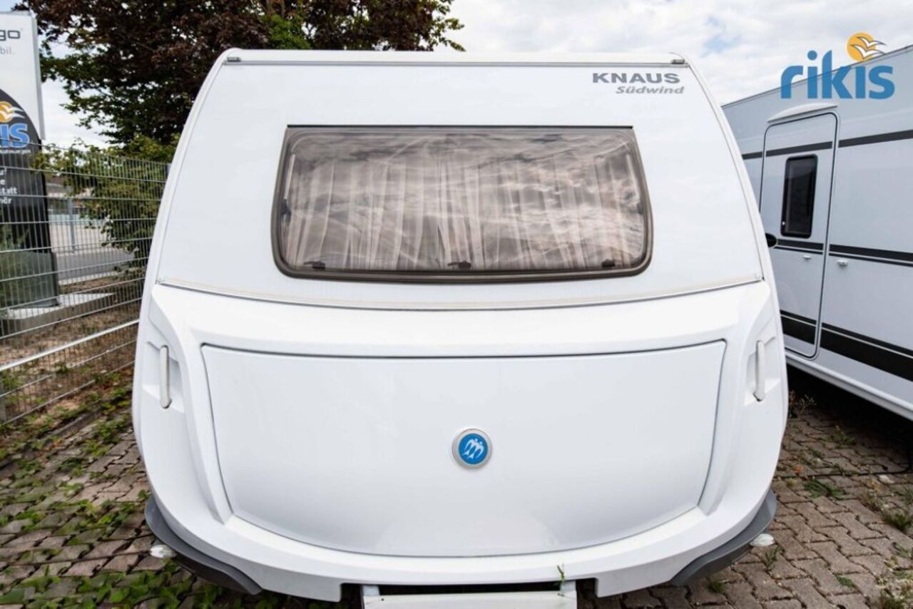 KNAUS 750 UFK Mover TV Klima bis 7Schlafplätz Ansicht 2 für Fahrzeugdetailseite