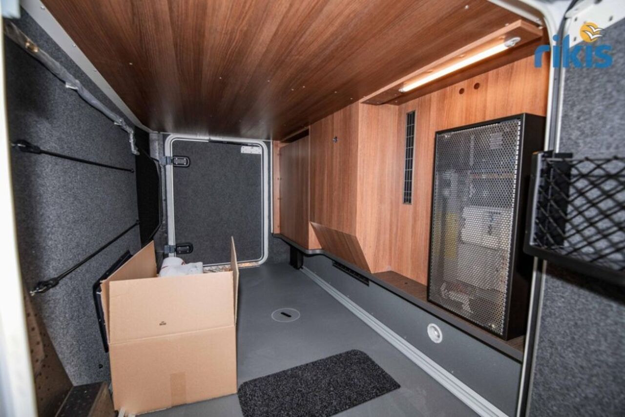 CARTHAGO T 143 KB-LE comfort 4.2t TV Markise Automatik Ansicht 10 für Fahrzeugdetailseite