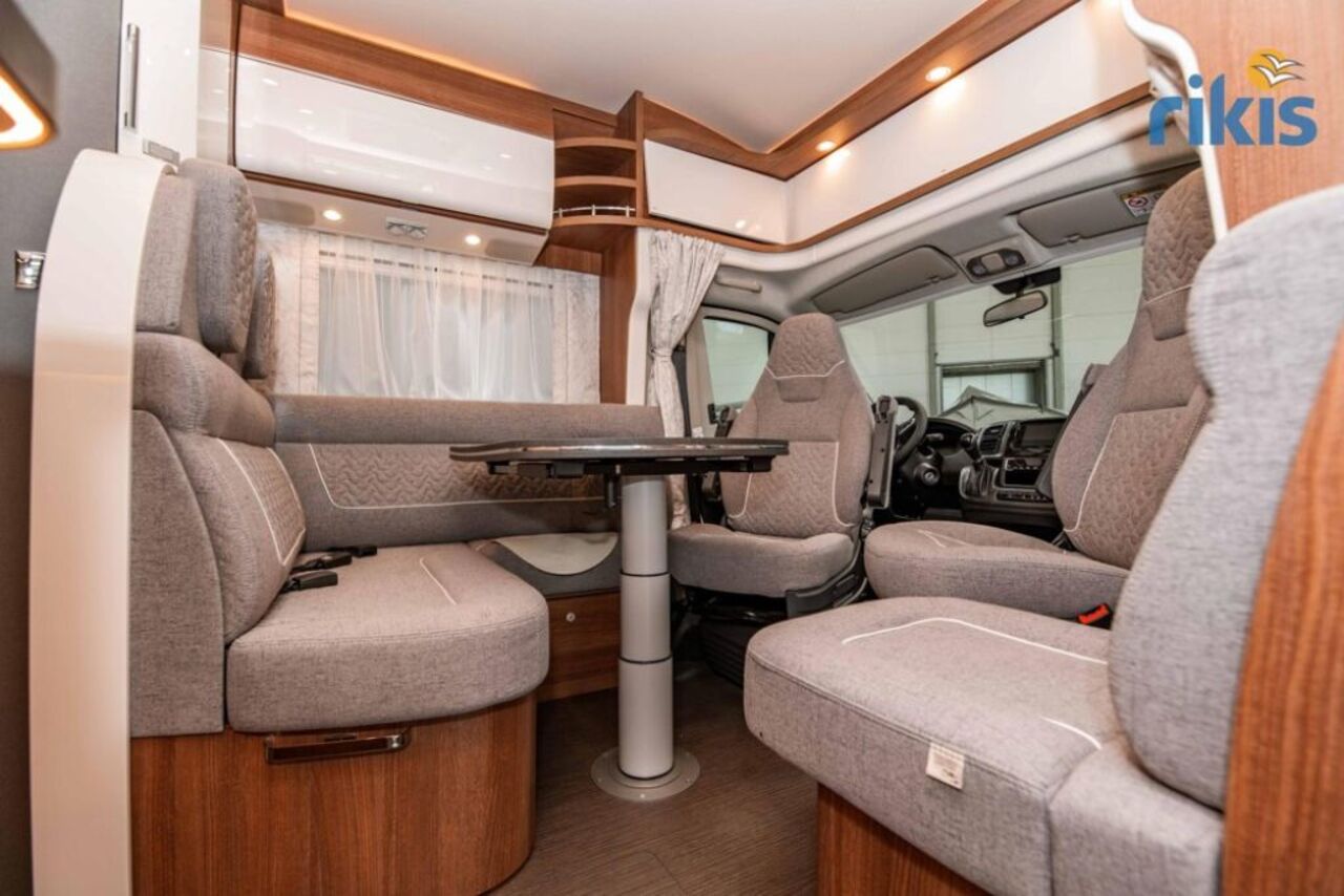CARTHAGO T 143 KB-LE comfort 4.2t TV Markise Automatik Ansicht 11 für Fahrzeugdetailseite