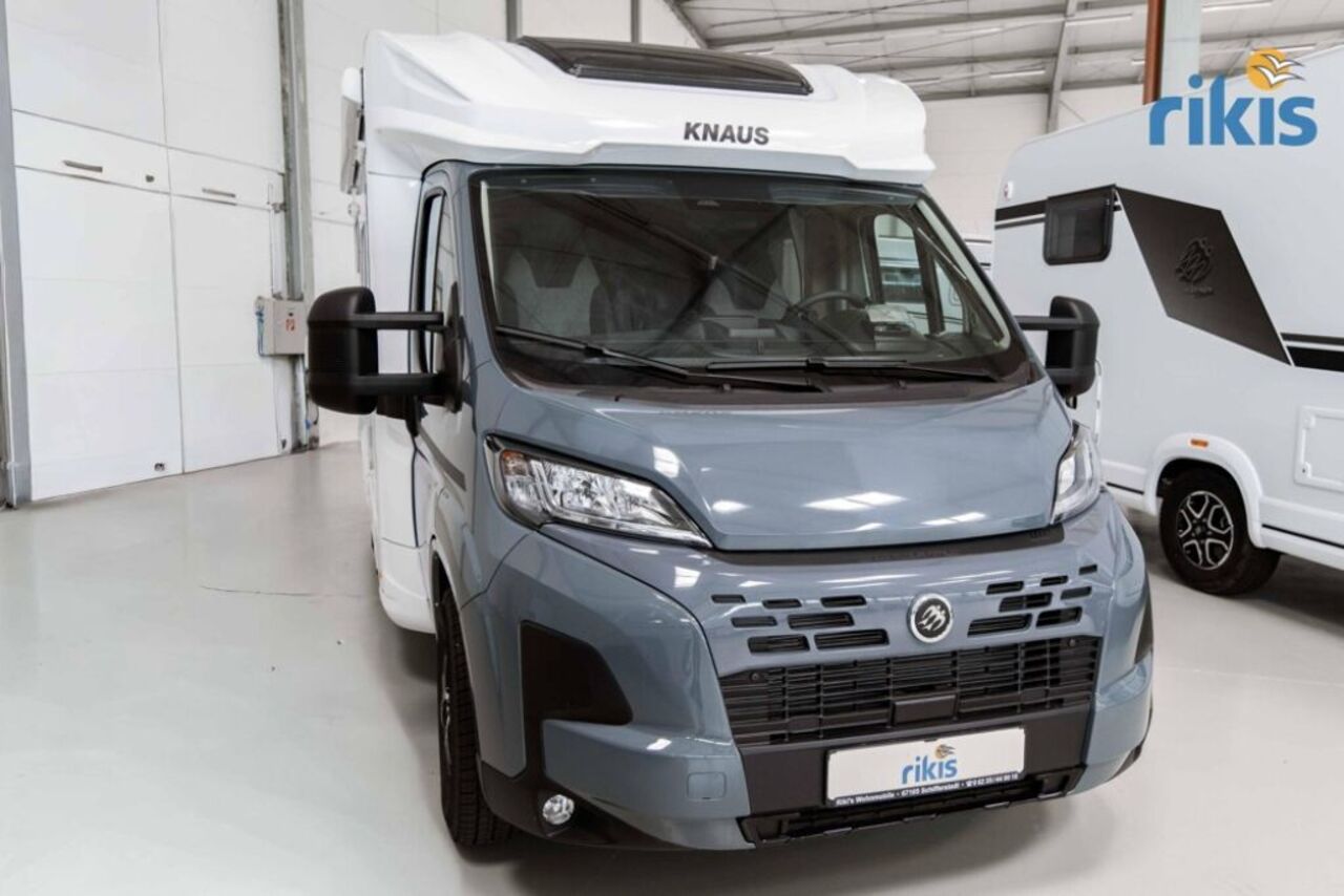 KNAUS 700 MEG Platinum Selection – Ansicht 1
