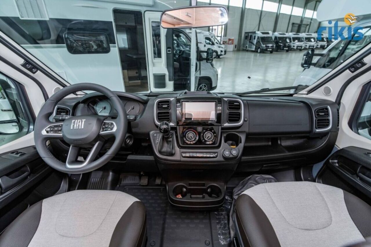 WEINSBERG 650 MEG EDITION [SPICY] 8G, RV, Markise, Ansicht 11 für Fahrzeugdetailseite