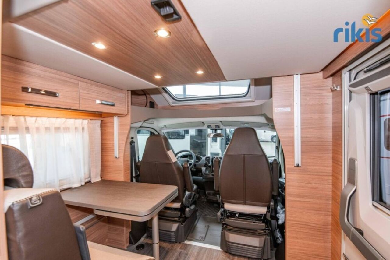 WEINSBERG 650 MEG EDITION [SPICY] 8G, RV, Markise, Ansicht 19 für Fahrzeugdetailseite