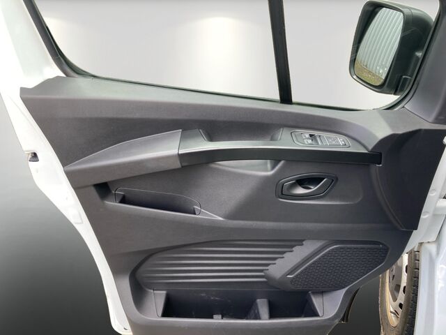 RENAULT Trafic Lkw Komfort L1H1 3,0t Blue dCi 130 *AHK* Ansicht 14 für Fahrzeugdetailseite