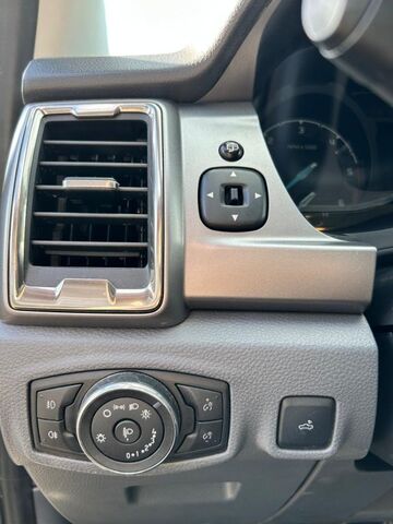 FORD Ranger Limited 2.2 Ansicht 14 für Fahrzeugdetailseite